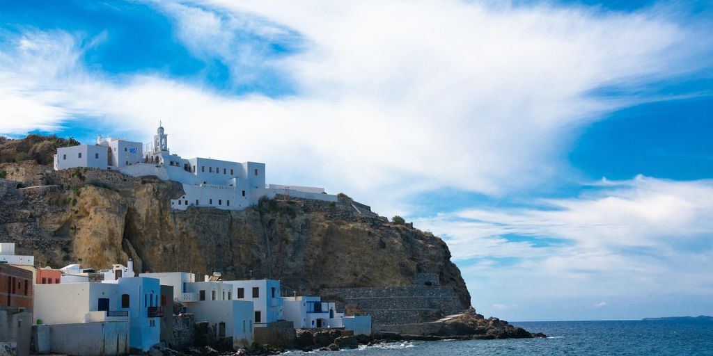 Nisyros vom Meer aus fotografiert